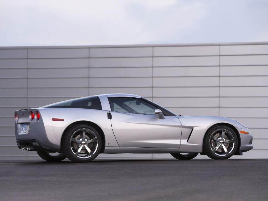  Chevrolet Corvette Coupe 2008 года  (фото 6 из 16)